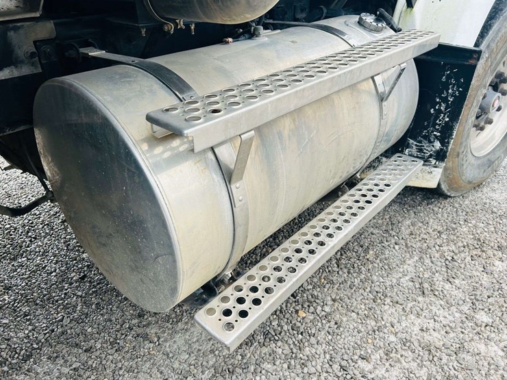 kenworth-t800-image-26