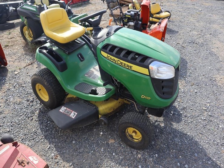 john-deere-d110-image-1