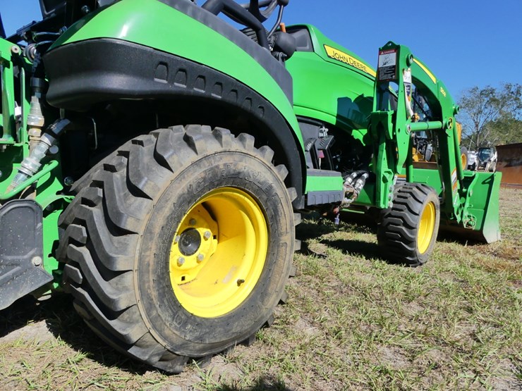 2022-john-deere-1025r-image-5