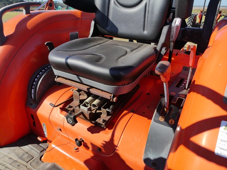 2005-kubota-l3130-image-15