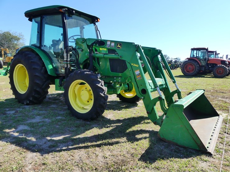 john-deere-5075e-image-2
