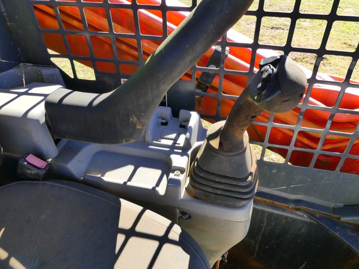 2019-kubota-svl75-2-image-16