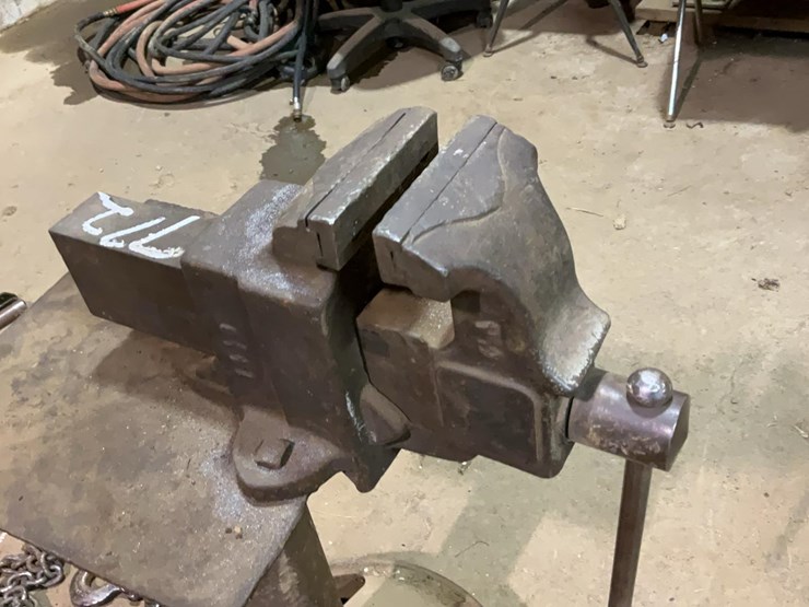 #772-•-vice-on-stand-image-4