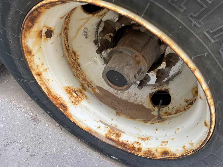 2018-great-dane-van-image-19