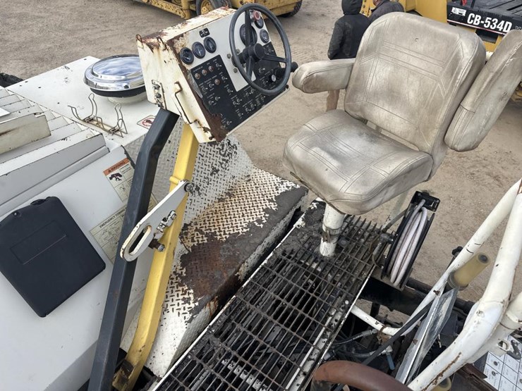 2012-cedarapids-cr452-image-23