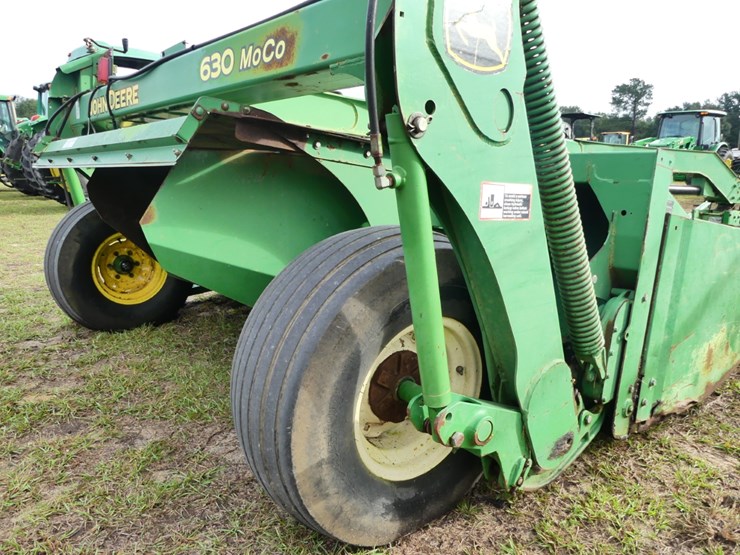 2009-john-deere-630-image-4