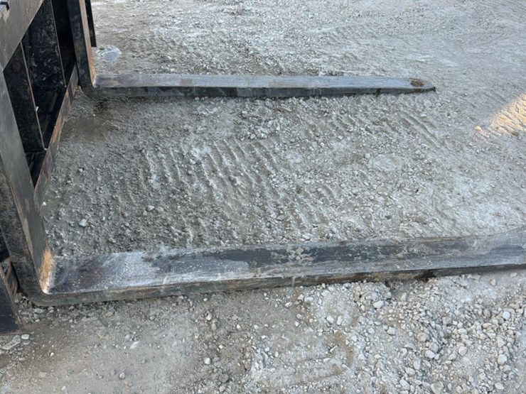 2018-takeuchi-tl8-image-26