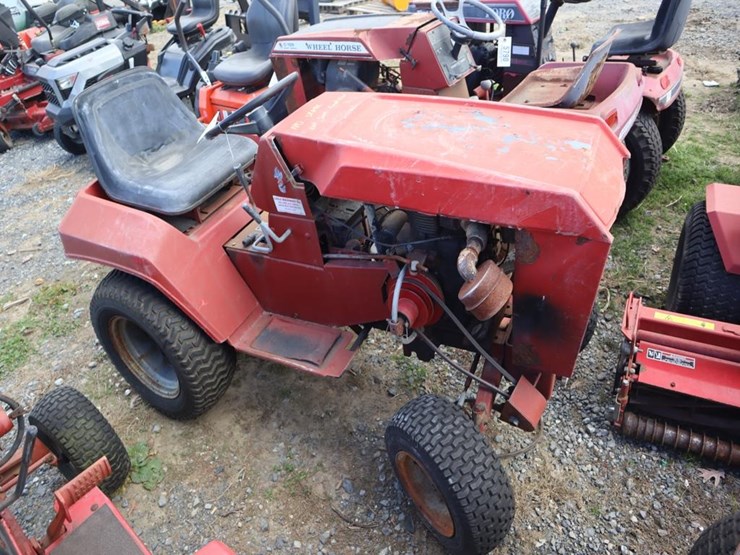 wheel-horse-lawn-&-garden-tractor-image-2