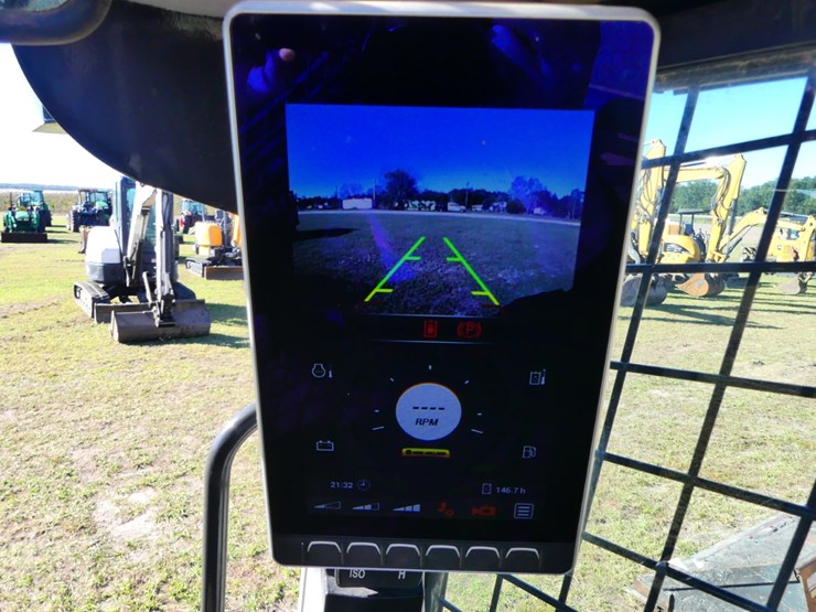 2022-new-holland-c332-image-17