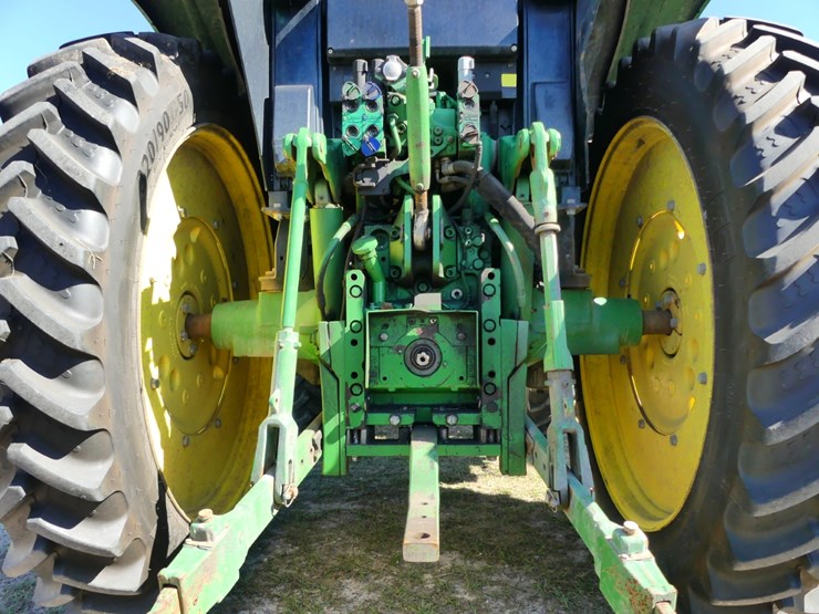 2016-john-deere-6110m-image-5