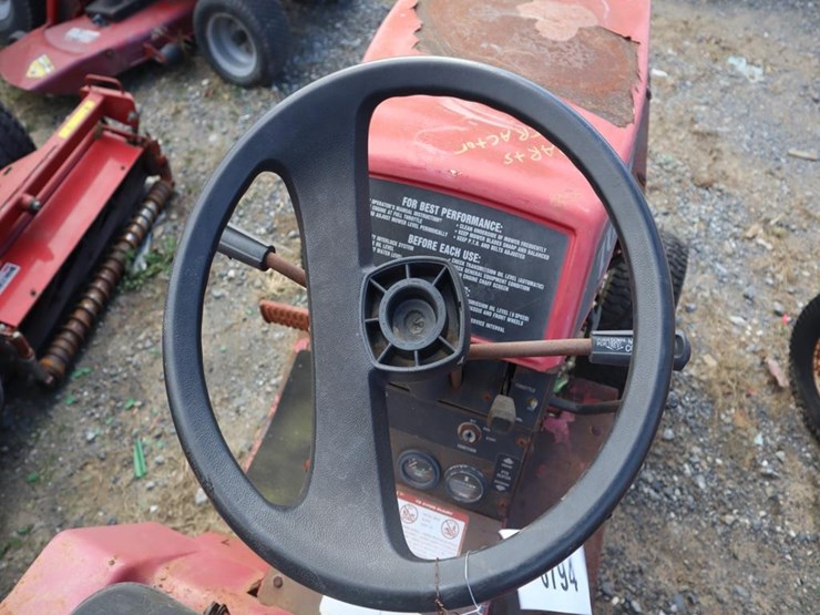 wheel-horse-lawn-&-garden-tractor-image-15