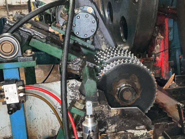 #170-•-2010-brewer-3-head-resaw-image-44