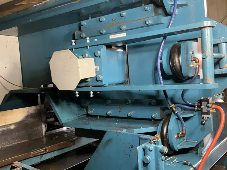 #170-•-2010-brewer-3-head-resaw-image-15