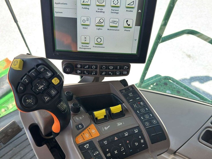 2021-john-deere-s770-image-41