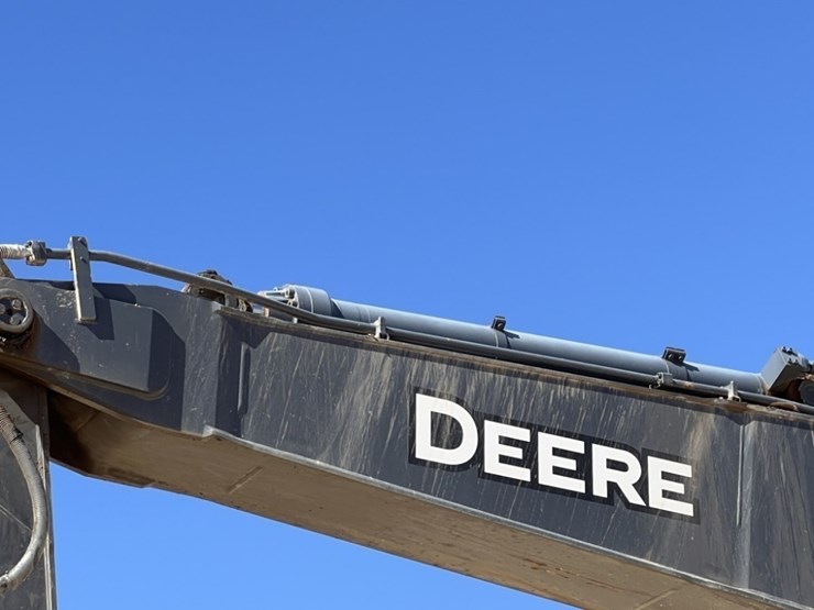 2019-deere-670g-lc-image-77