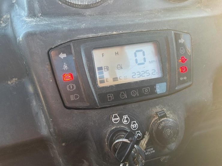 2016-kubota-rtv-x1100cw-h-image-7