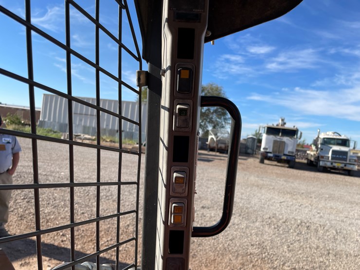 2015-case-tr270-image-10