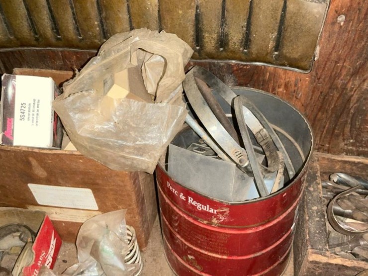 #754-•-wrenches,-tools,-miscellanous-parts-image-47