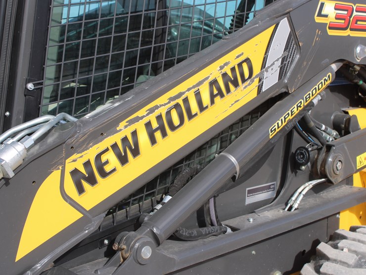 2023-new-holland-l328-image-13