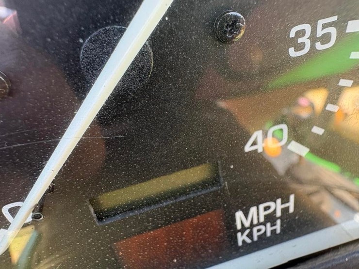 john-deere-2020a-4wd-pro-gator-image-15