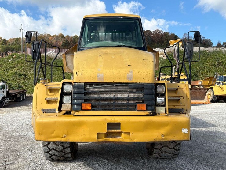 2006-caterpillar-740-image-13