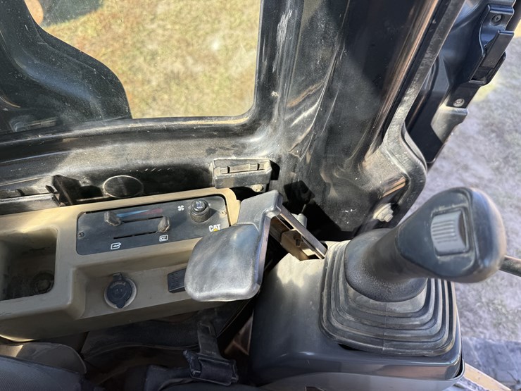 2006-caterpillar-305c-cr-image-8