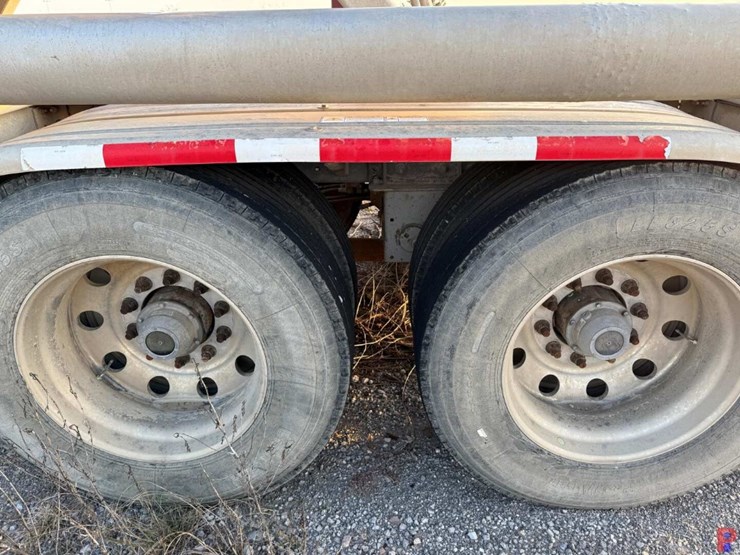 2017-heil-trailer-image-8