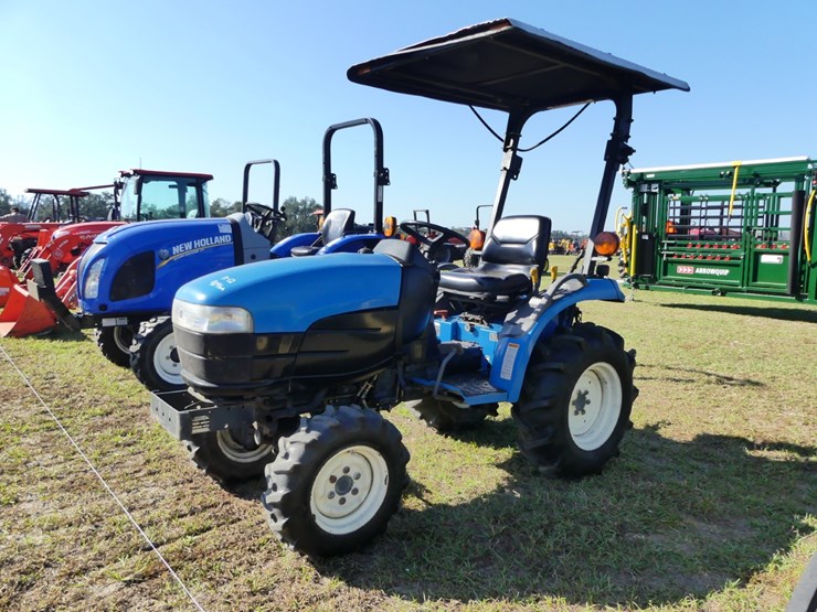 new-holland-tc21d-image-2