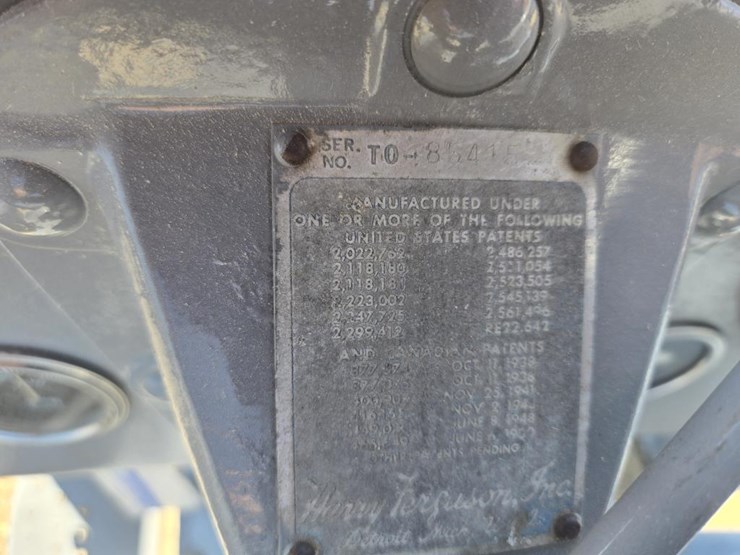 #5849-•-1952-ferguson-30-tractor-image-12