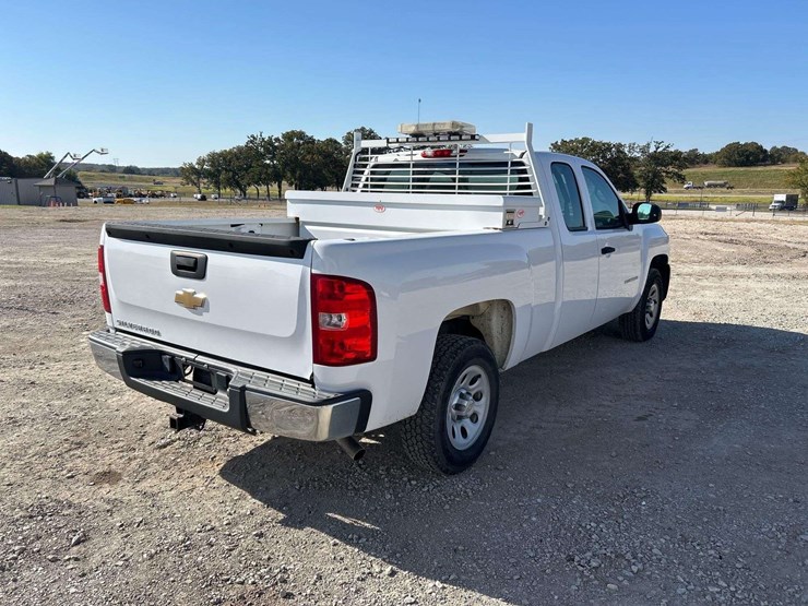 2013-chevrolet-silverado-1500-image-3