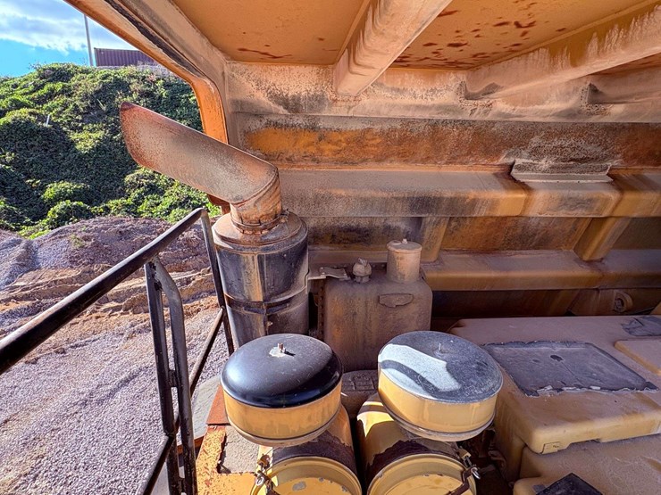 1993-caterpillar-773b-image-38