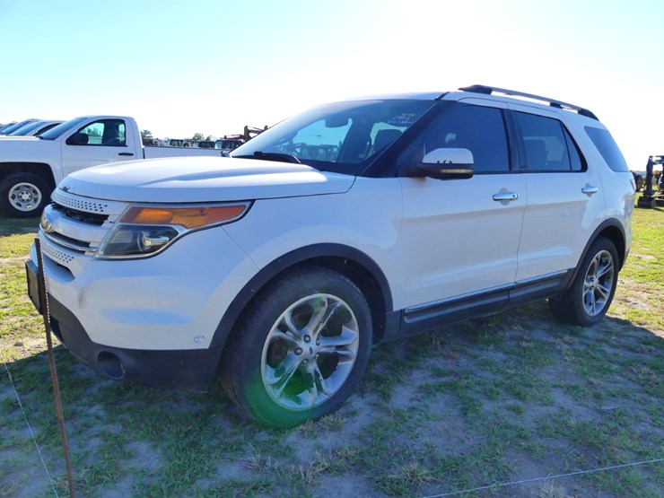 2012-ford-explorer-image-2