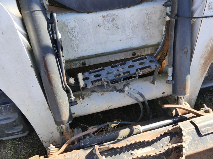 2019-bobcat-t870-image-12