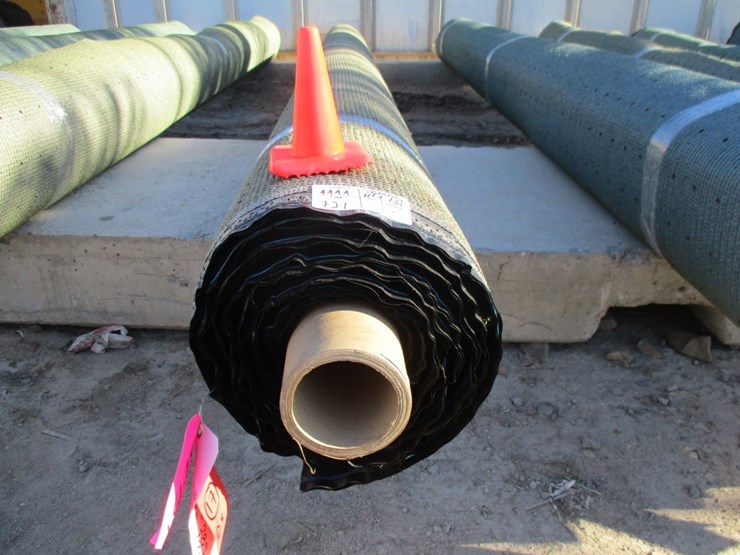 unused-roll-of-artificial-turf-image-3