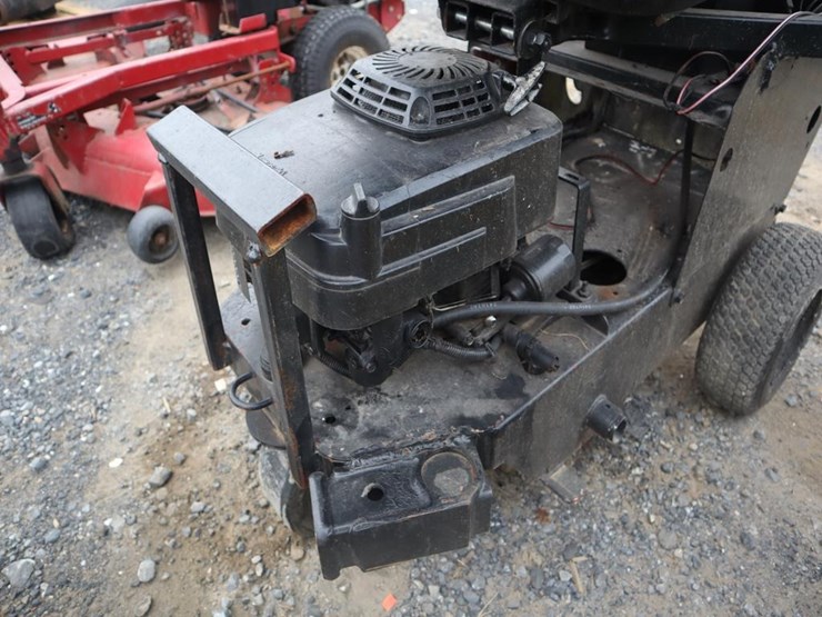 toro-power-wheel-barrow-image-5