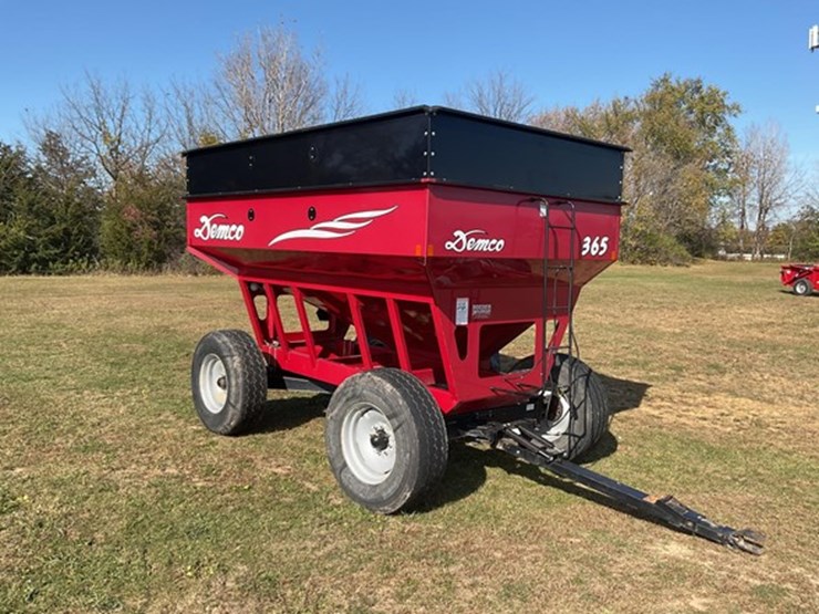 2010-demco-365-image-7