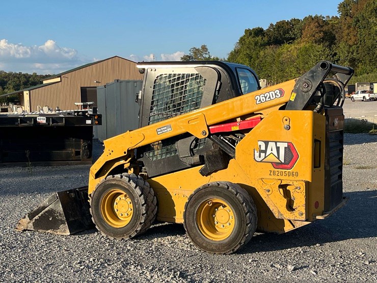 2022-caterpillar-262d3-image-3