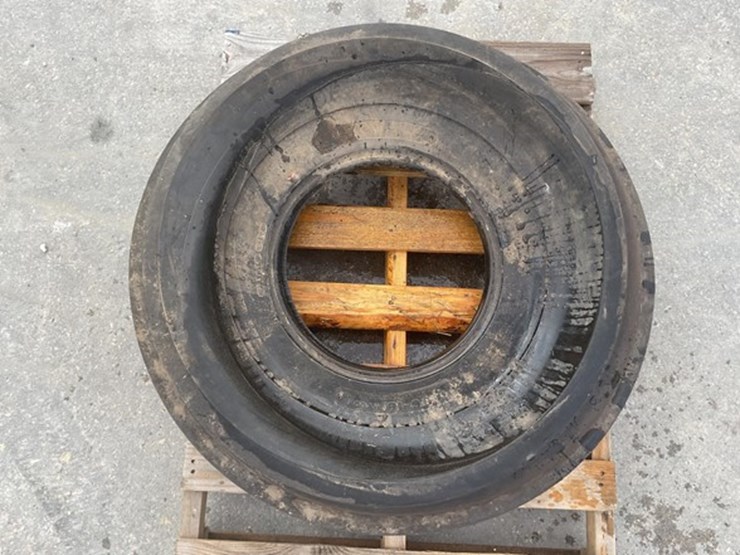 #74-•-goodyear-tires-&-rims-image-9