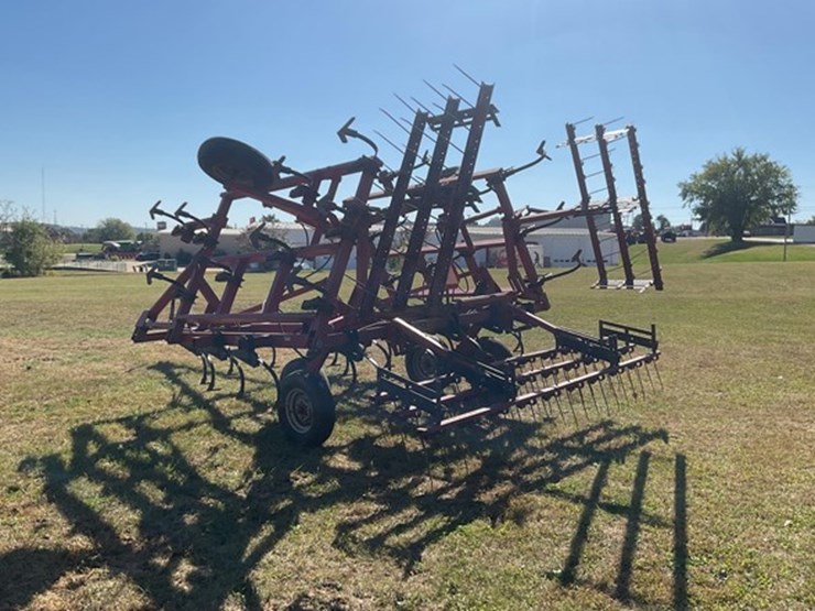 case-ih-4600-image-2