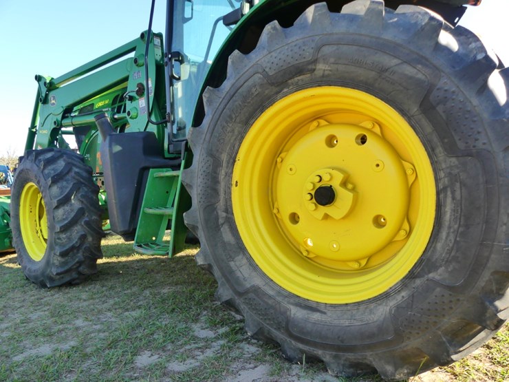 john-deere-6105m-image-6