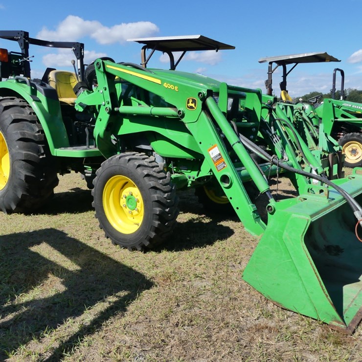 2018 JOHN DEERE 4052M