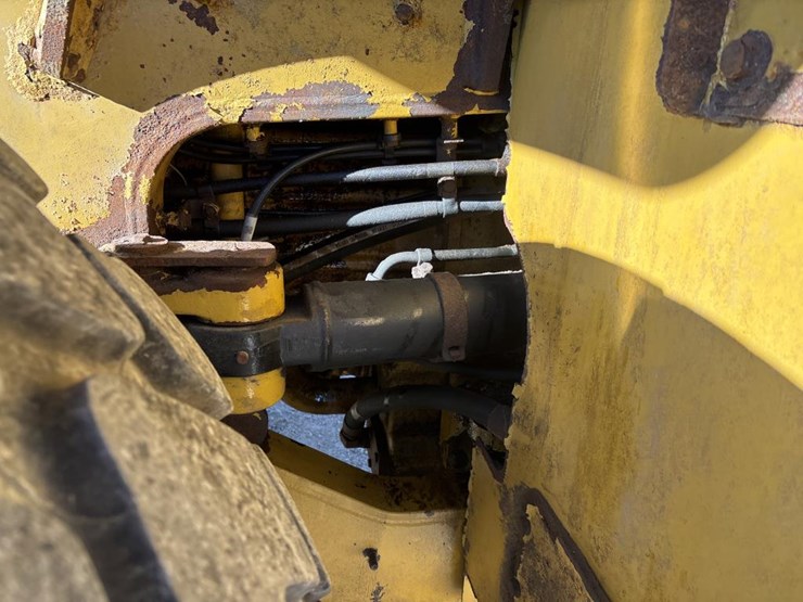 caterpillar-950k-image-28