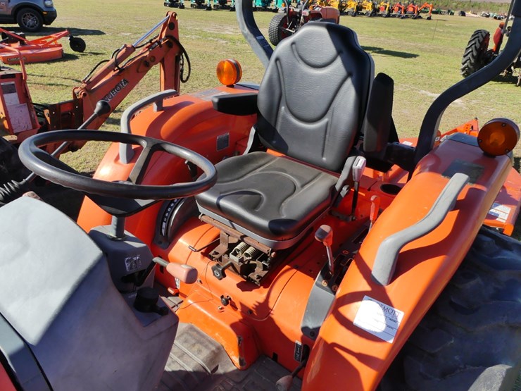 2005-kubota-l3130-image-14
