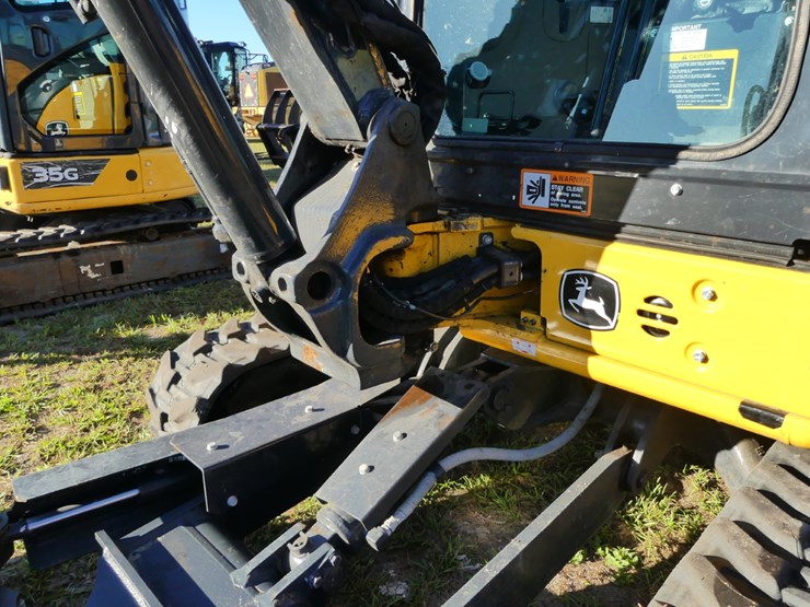 2024-john-deere-24-image-13