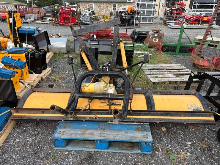 meyers-7.5ft-poly-snow-plow-image-1