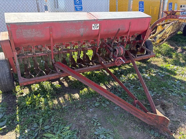 massey-ferguson-33-image-5