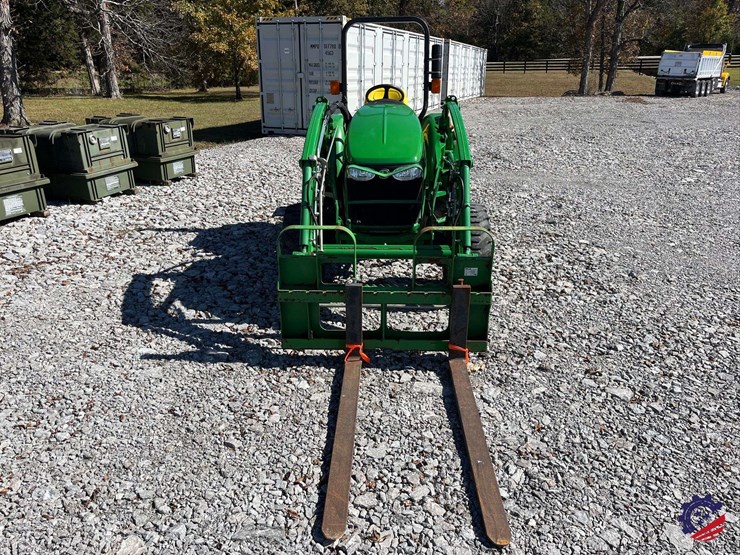 john-deere-4105-image-9