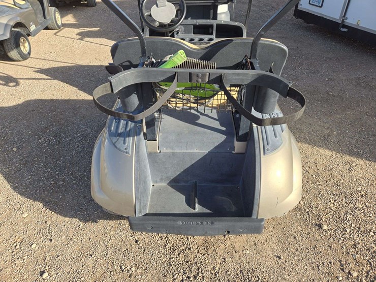 2017-e-z-go-txt-elite-lithium-golf-cart-image-9