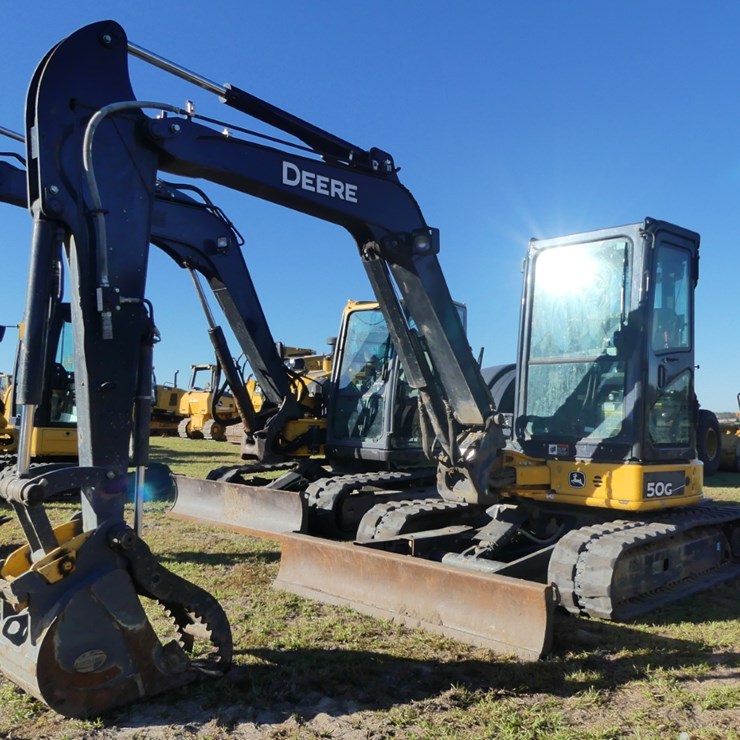 2020 DEERE 50G