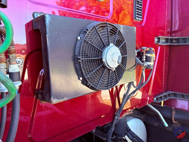 2017-international-prostar-image-34